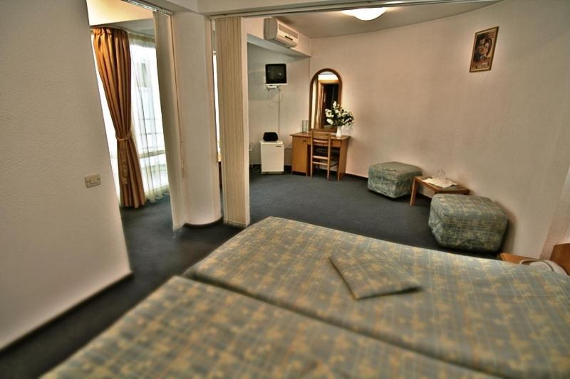 Hotel Star 皮特什蒂 客房 照片